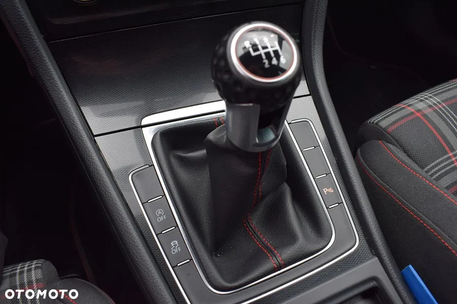 Volkswagen Golf VII 2.0 TSI BMT GTI - 21