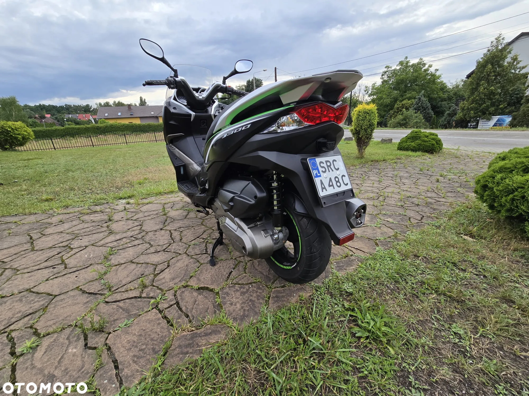 Kawasaki Inny - 12