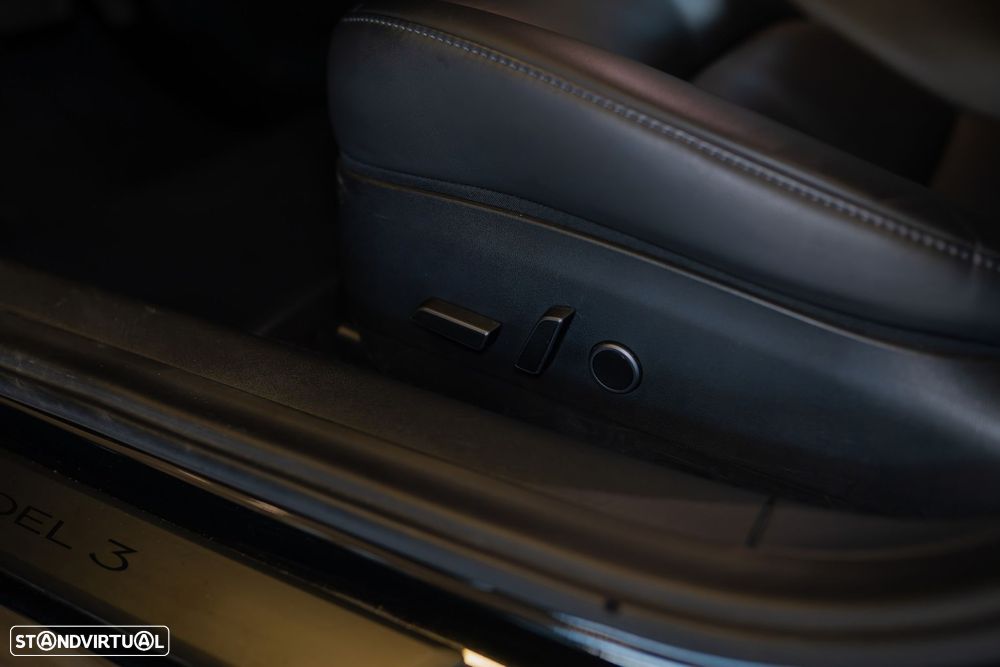 Tesla Model 3 Long-Range Dual Motor AWD - 20