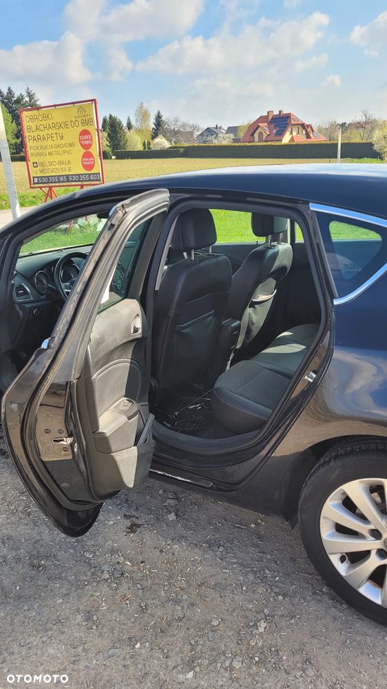 Opel Astra 1.7 CDTI DPF - 9