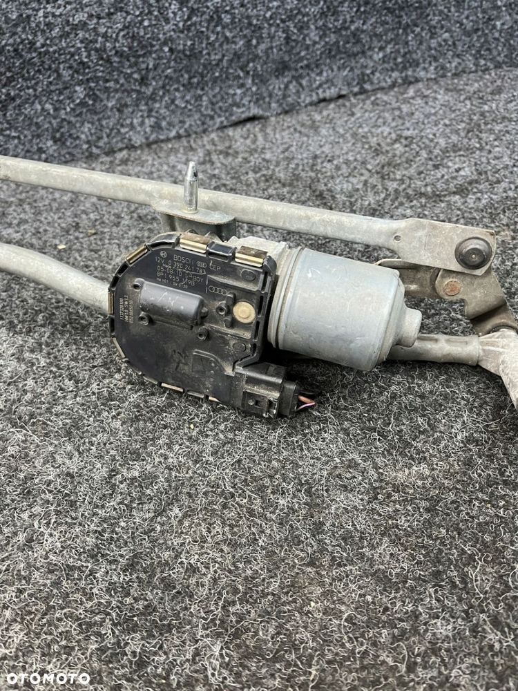 audi a3 8p mechanizm wycieraczek prawy przód 0390241783 8P1955119B - 4