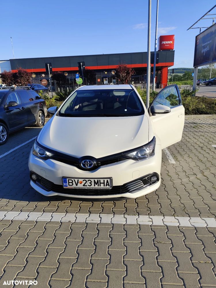 Toyota Auris - 1