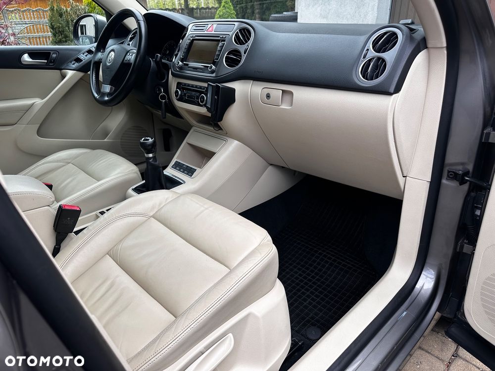 Volkswagen Tiguan 2.0 TDI DPF 4Motion Track & Style - 32