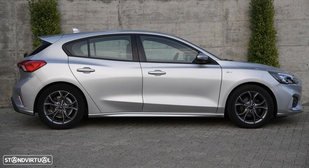 Ford Focus 1.0 EcoBoost MHEV ST-Line - 6