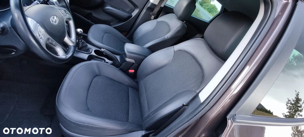 Hyundai ix35 1.6 2WD Style - 24