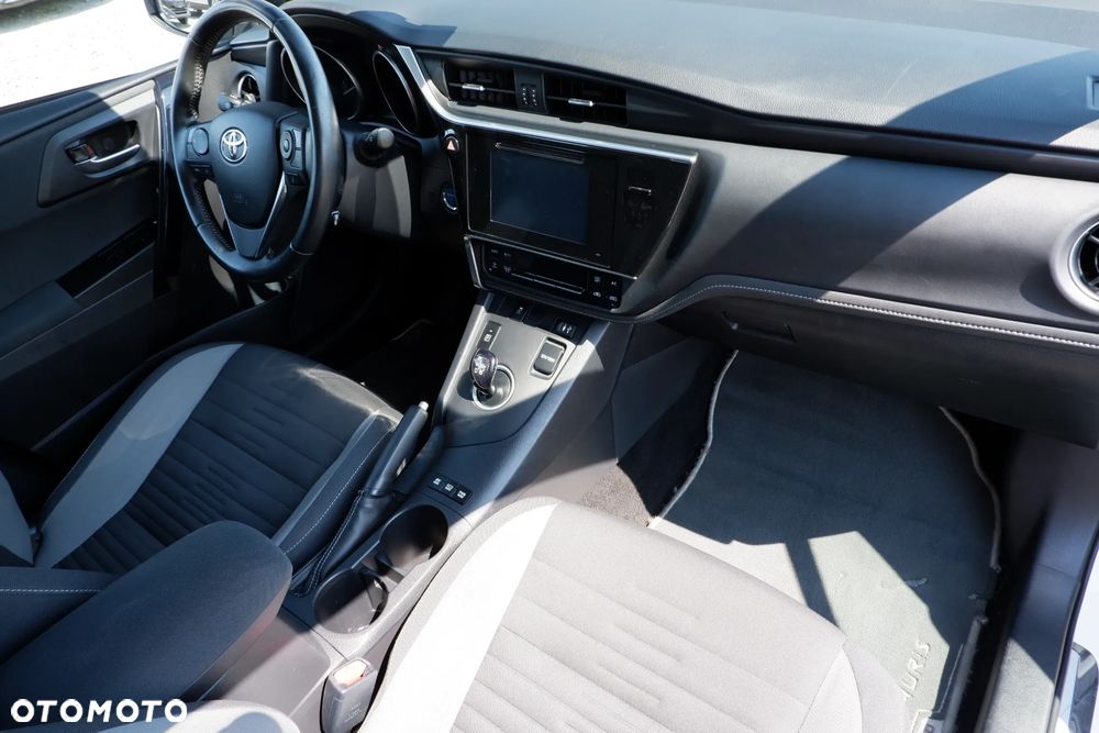 Toyota Auris 1.8 HSD Luna - 4