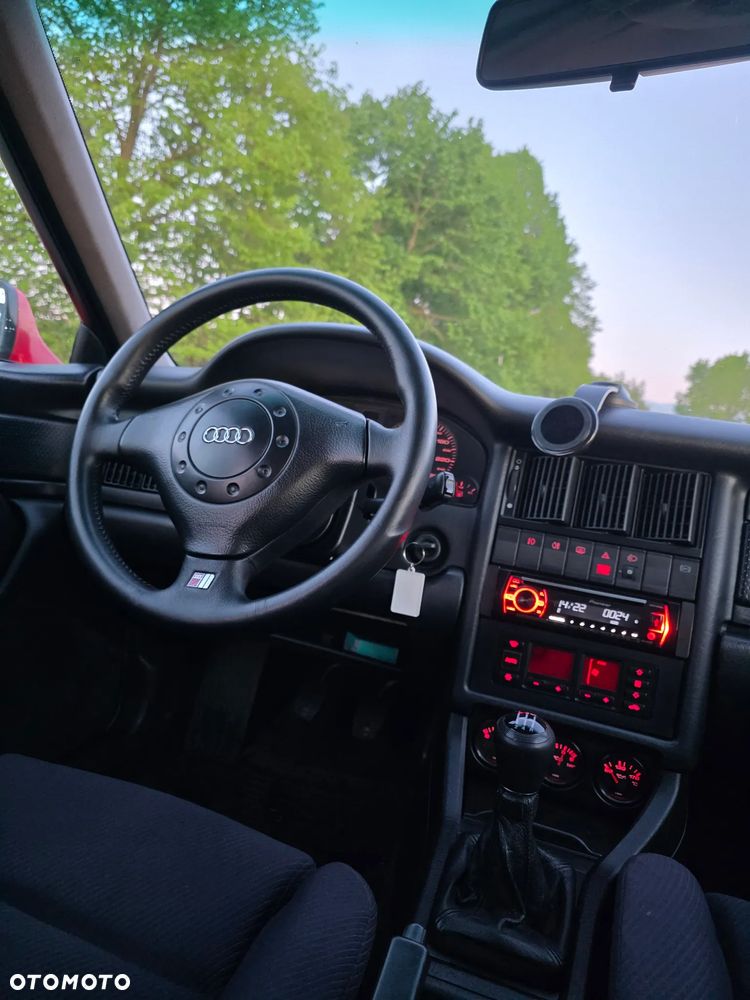 Audi 80 2.6 E - 15