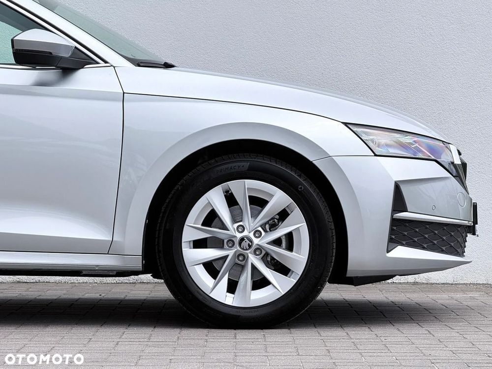 Skoda Octavia 1.5 TSI mHEV Selection DSG - 35