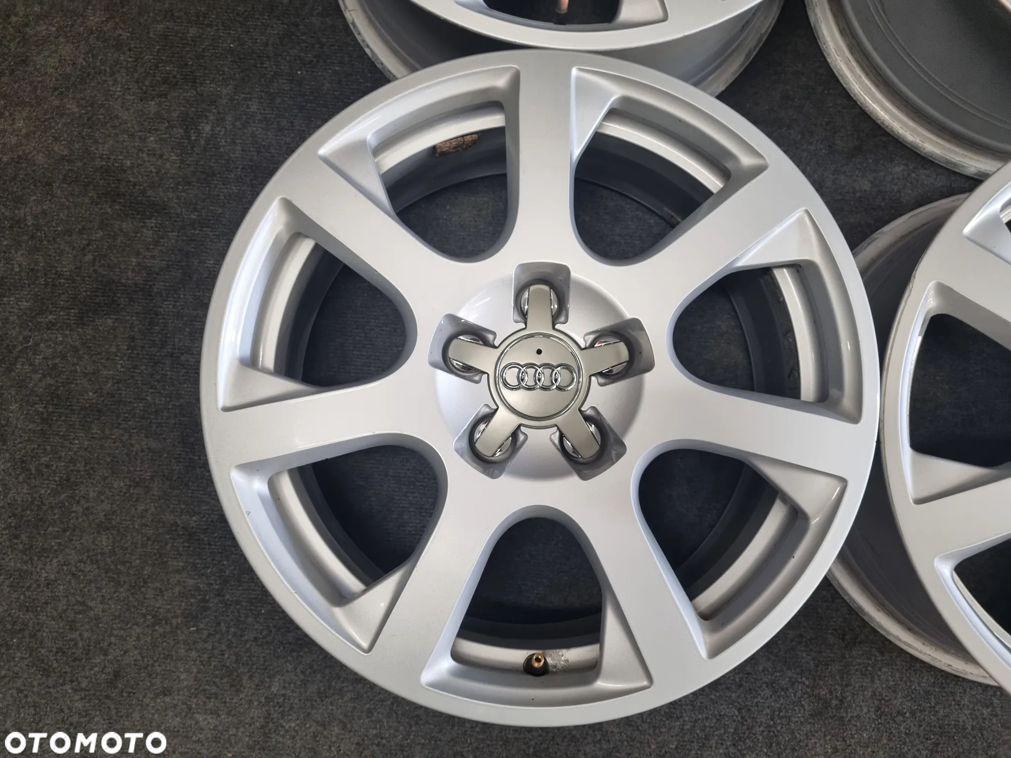 Alufelgi Audi Q5, A4 B8, B9, A3, Q3 17 cali 5x112 4szt. - 5