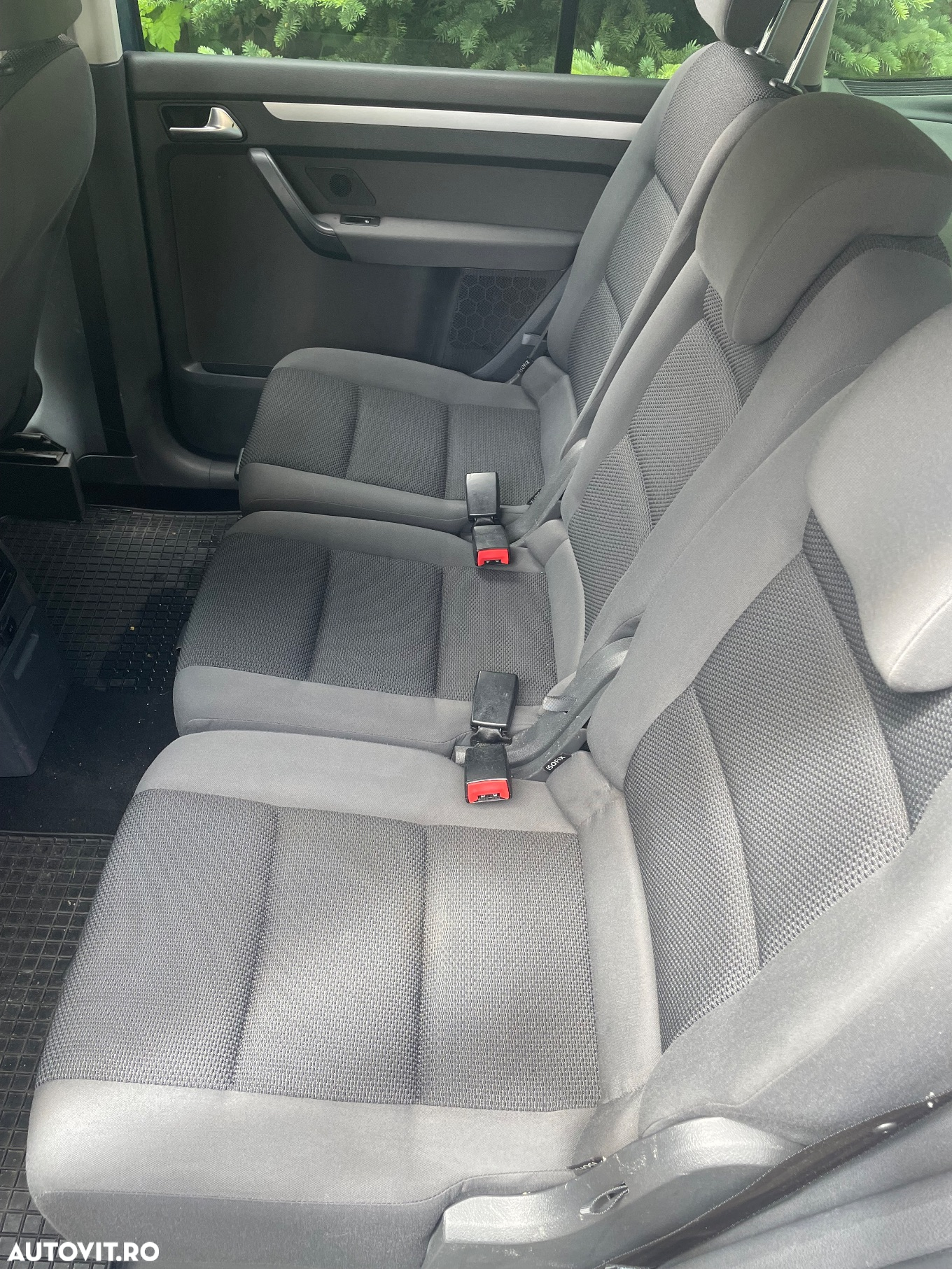 Volkswagen Touran 1.6 TDI DSG Trendline - 8