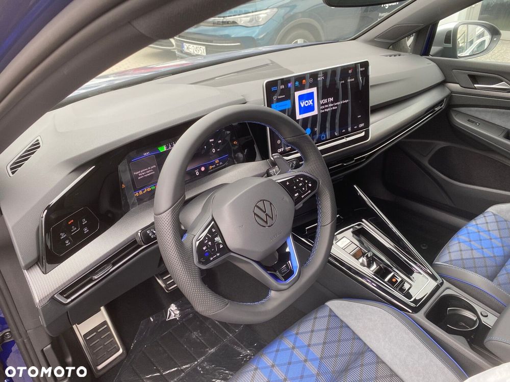 Volkswagen Golf 2.0 TSI 4Motion R DSG - 10