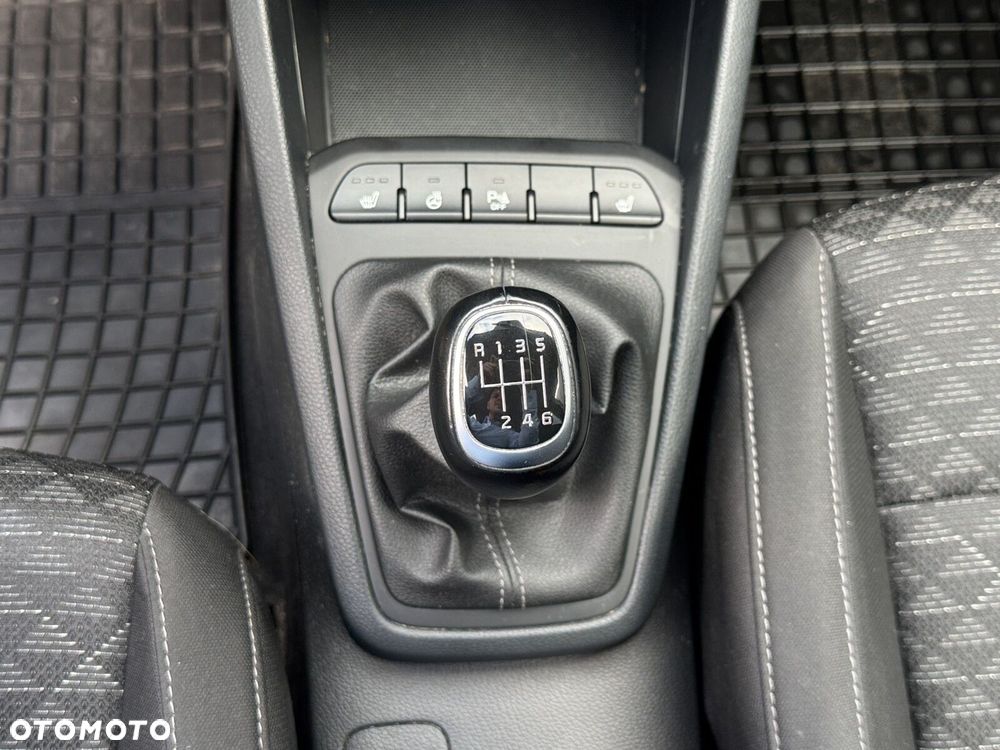 Kia Rio - 19
