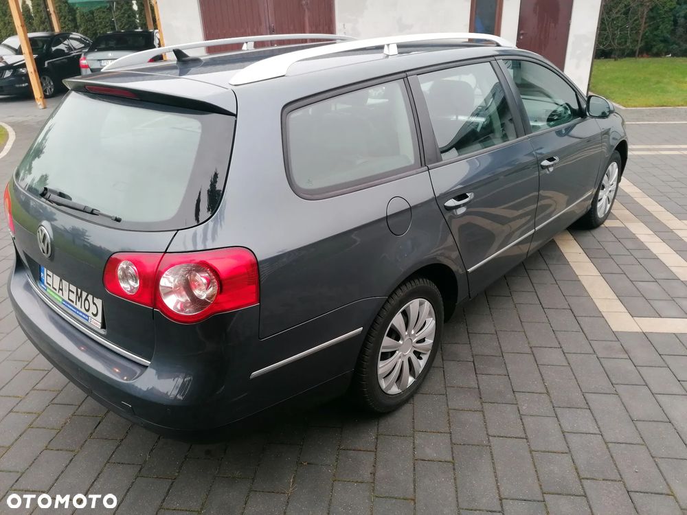 Volkswagen Passat 2.0 TDI Comfortline - 4