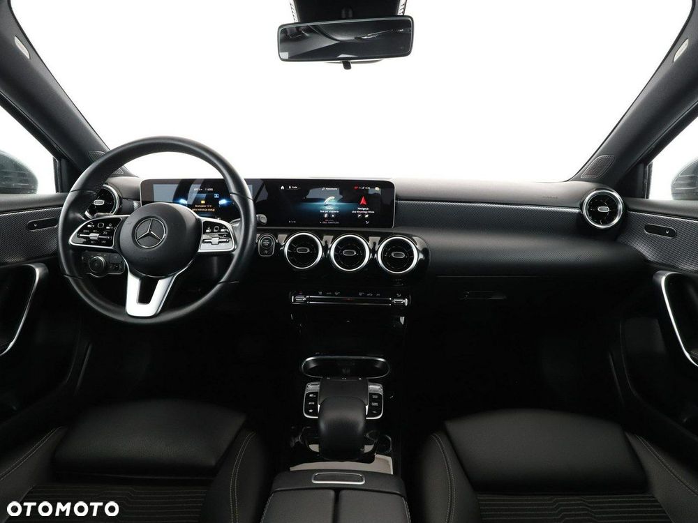 Mercedes-Benz Klasa A 200 7G-DCT - 16