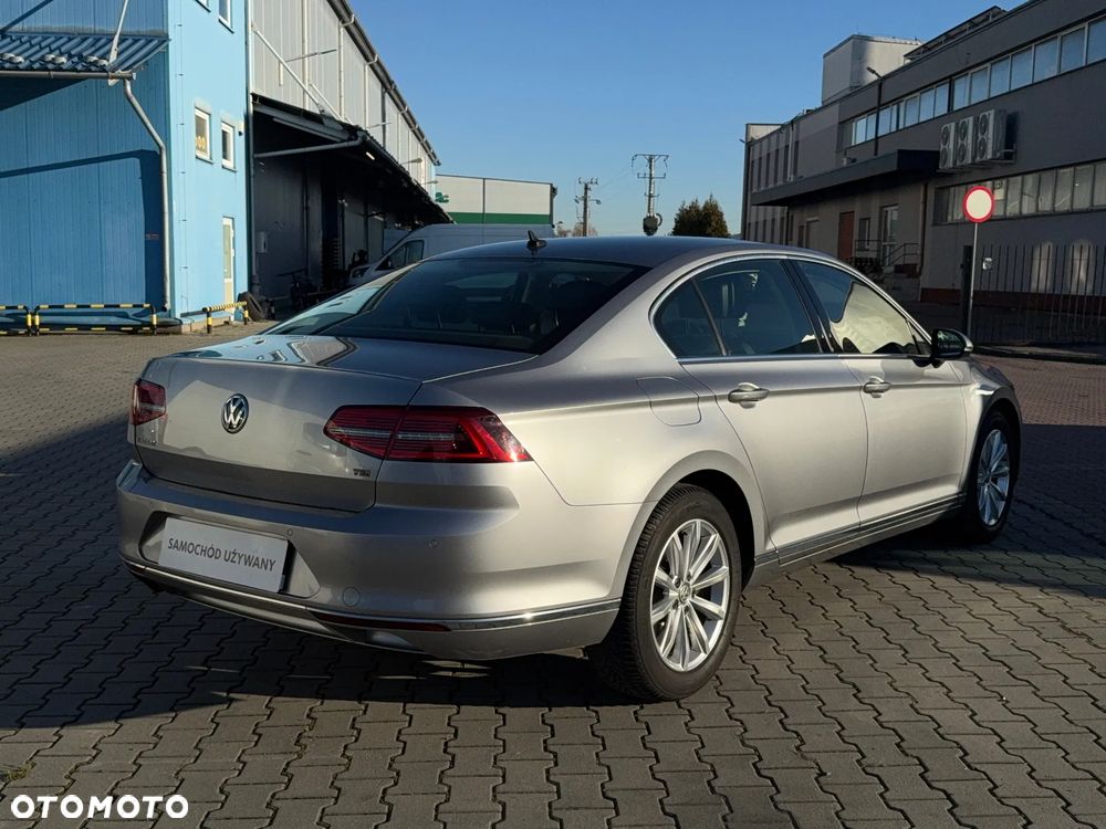Volkswagen Passat 1.8 TSI BMT Highline DSG - 4
