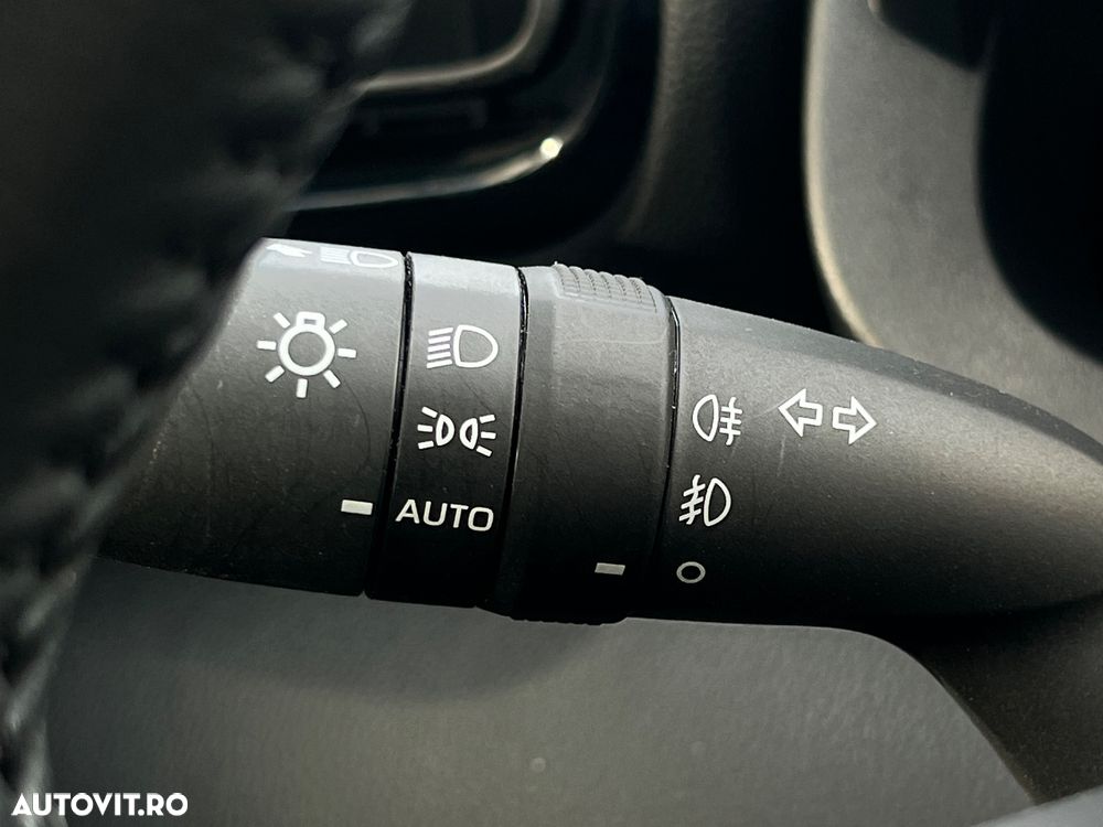 Toyota Yaris 1.5 MT Dynamic - 20