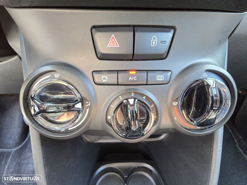 Peugeot 2008 1.2 PureTech Style - 19