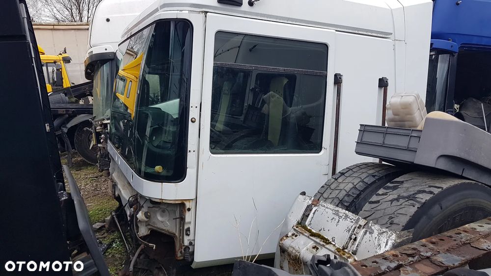 KABINA SCANIA VOLVO FH RENAULTVO PREMIUM MAGNUM W CENIE ZLOMU UZYTKOWEGO - 4