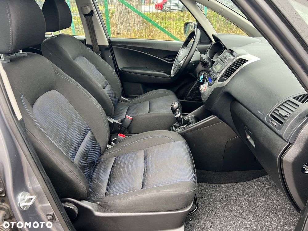 Hyundai ix20 1.4 blue Comfort - 25