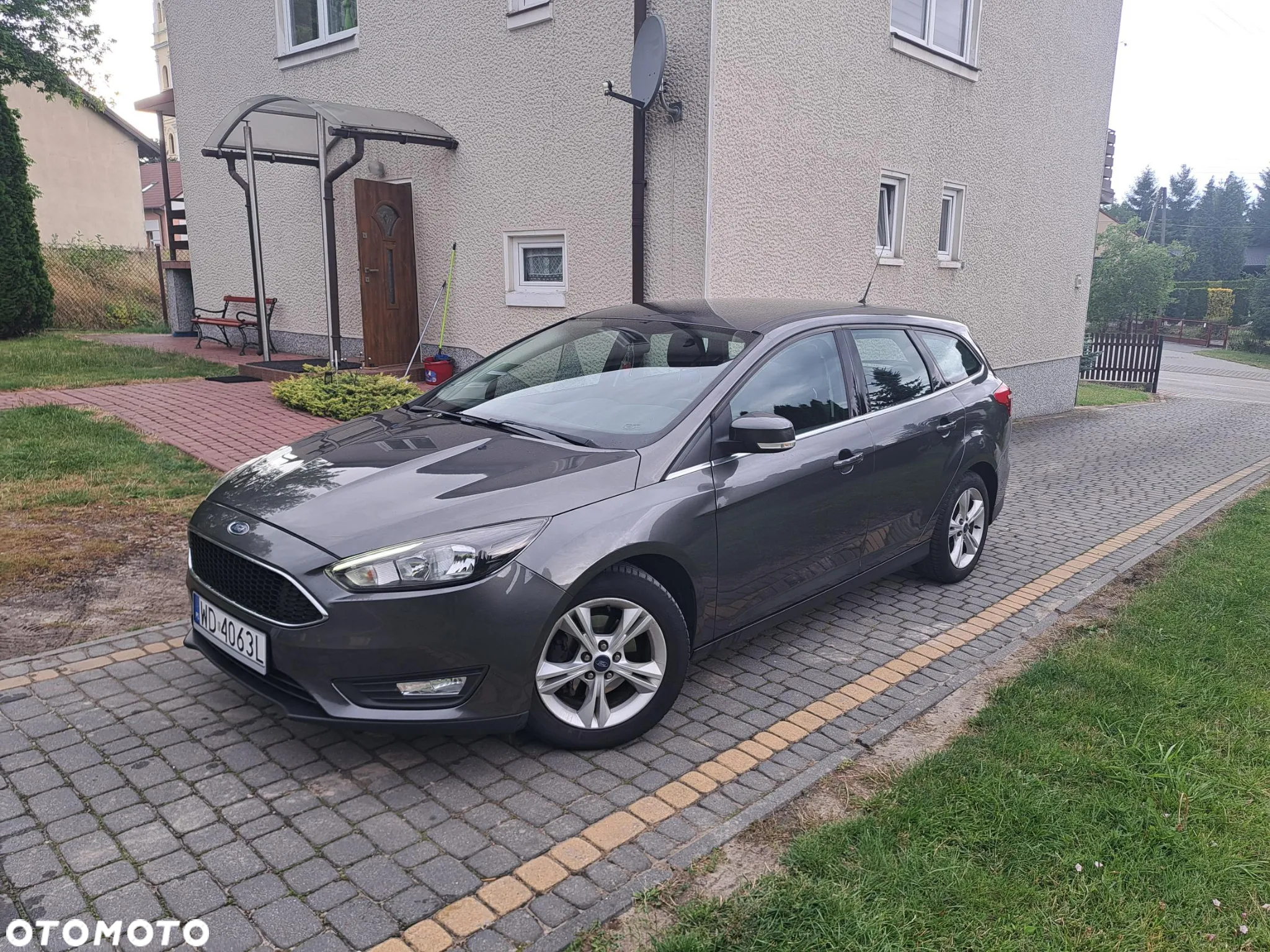 Ford Focus 1.5 TDCi Trend Sport - 3