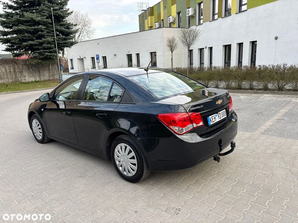 Chevrolet Cruze - 11