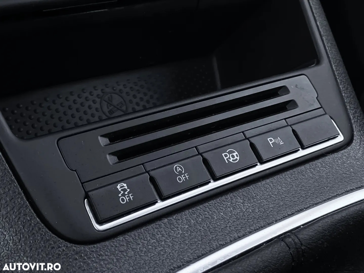 Volkswagen Tiguan - 16
