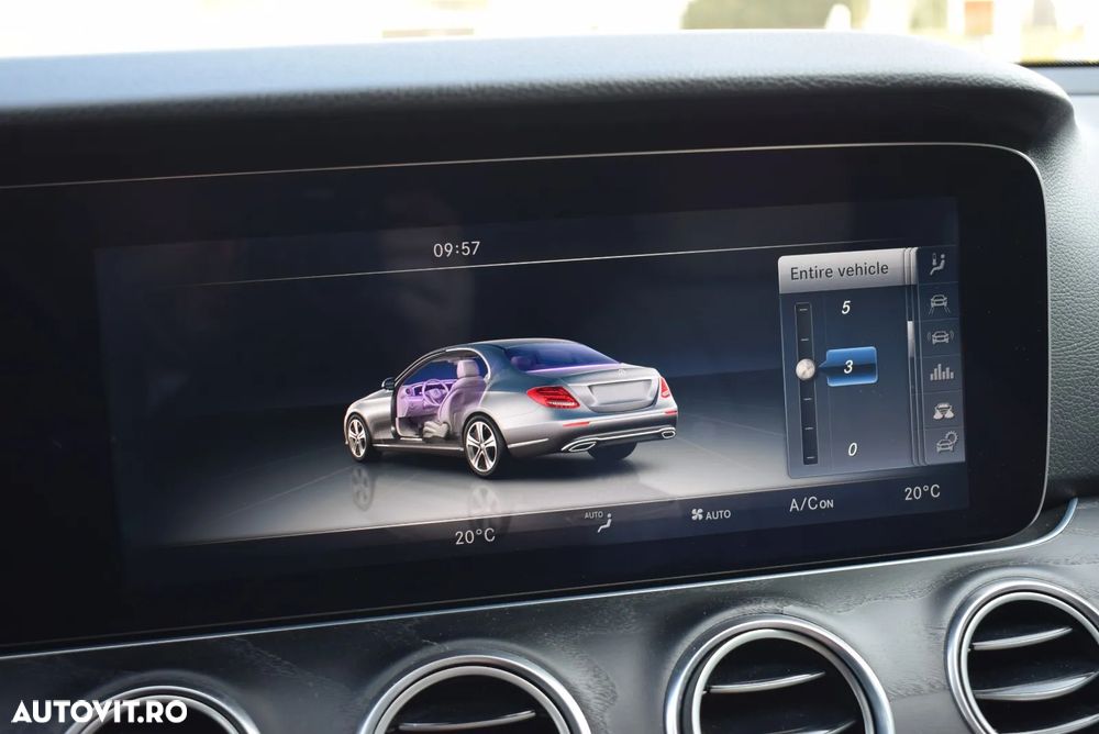 Mercedes-Benz E 220 d 4MATIC Aut. - 37