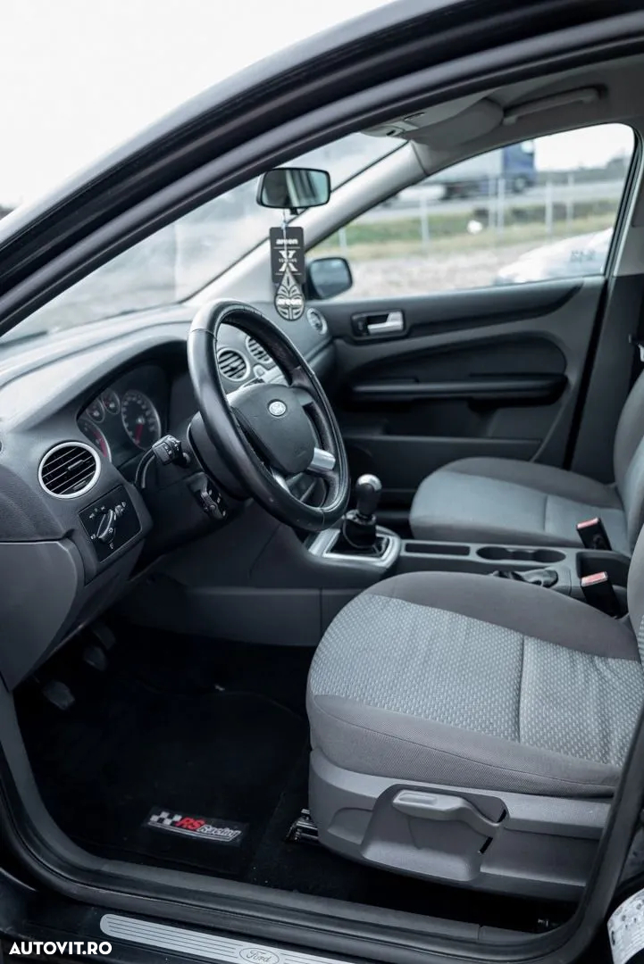 Ford Focus 1.6 TDCI Ambiente - 5