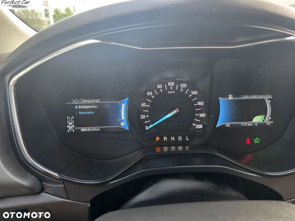 Ford Mondeo SW 2.0 Hybrid Executive Plus - 27