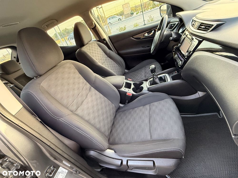 Nissan Qashqai 1.5 dCi Tekna - 23
