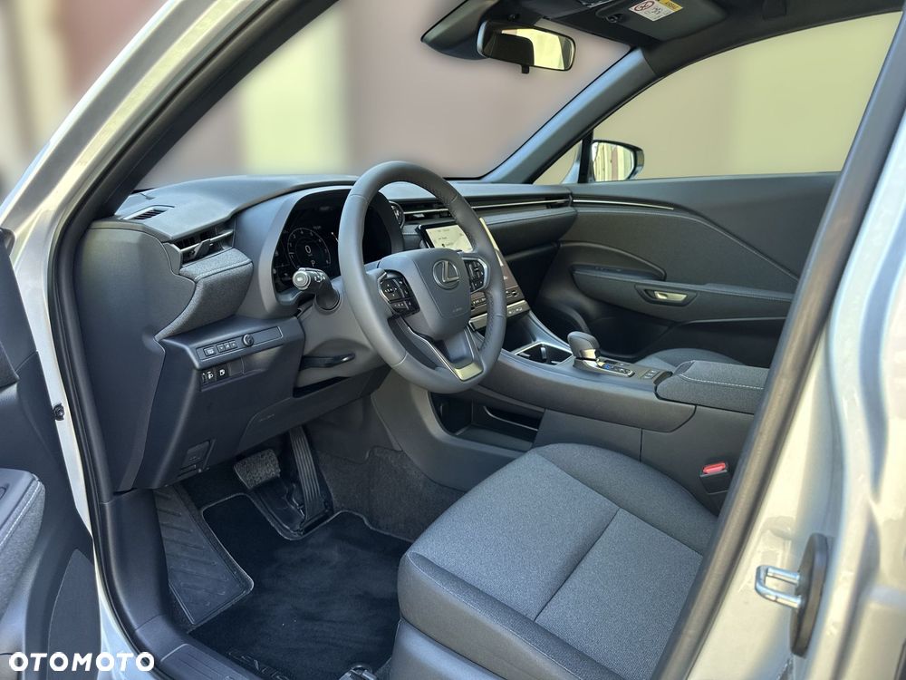 Lexus LBX 1.5 Hybrid - 14