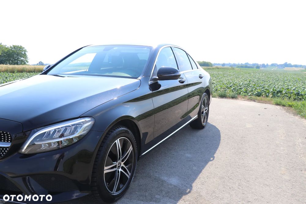 Mercedes-Benz Klasa C 160 Business Edition 9G-TRONIC - 27