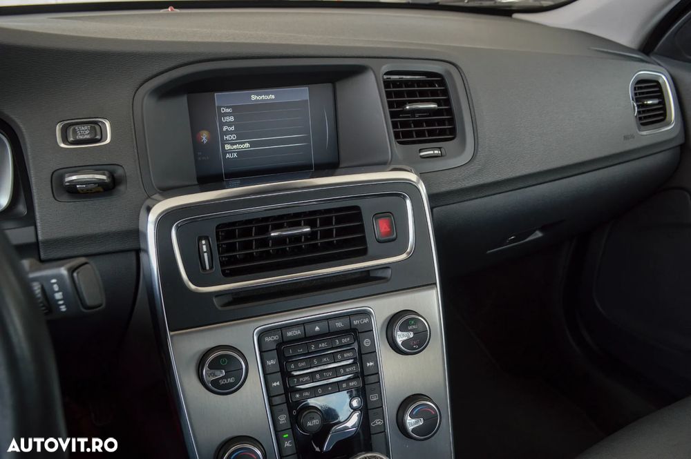Volvo S60 D3 Geartronic Momentum - 21