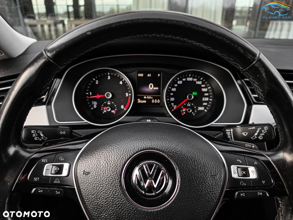 Volkswagen Passat Alltrack - 24