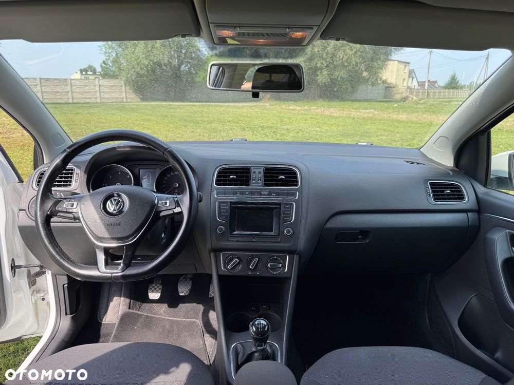 Volkswagen Polo 1.4 TDI Blue Motion Technology Lounge - 15
