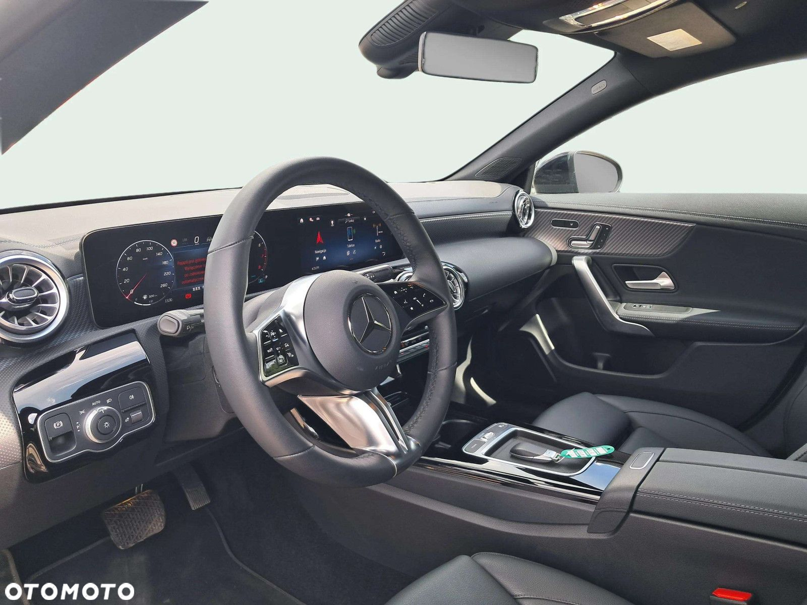 Mercedes-Benz CLA - 9