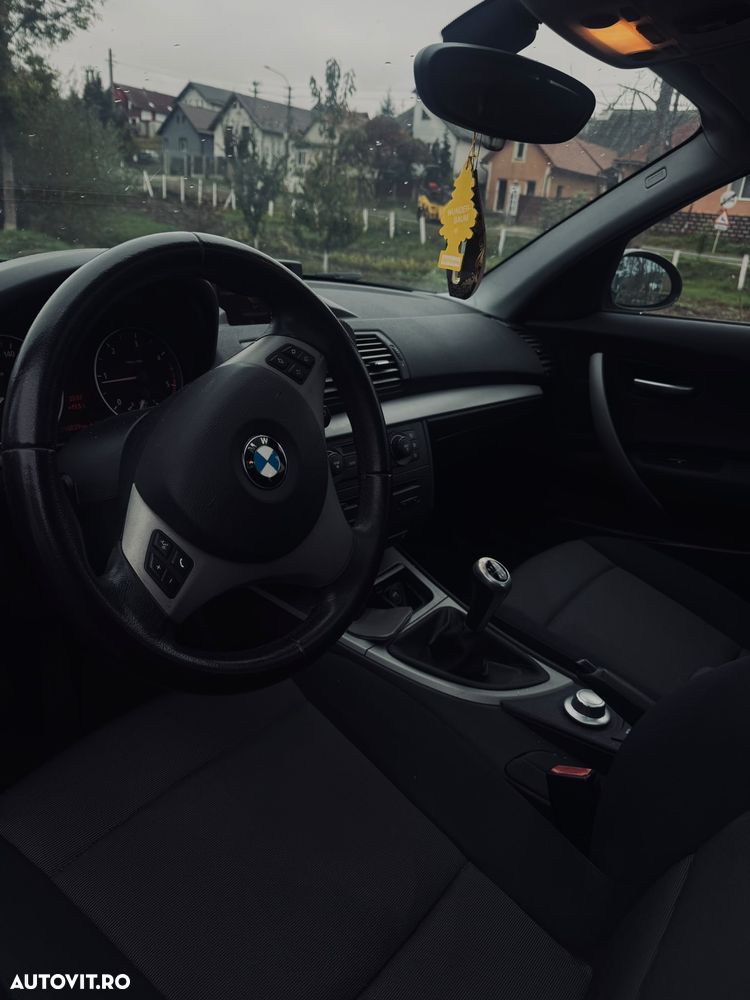 BMW Seria 1 120d - 5