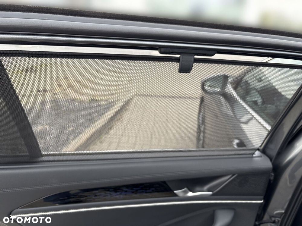 Volkswagen Passat - 32