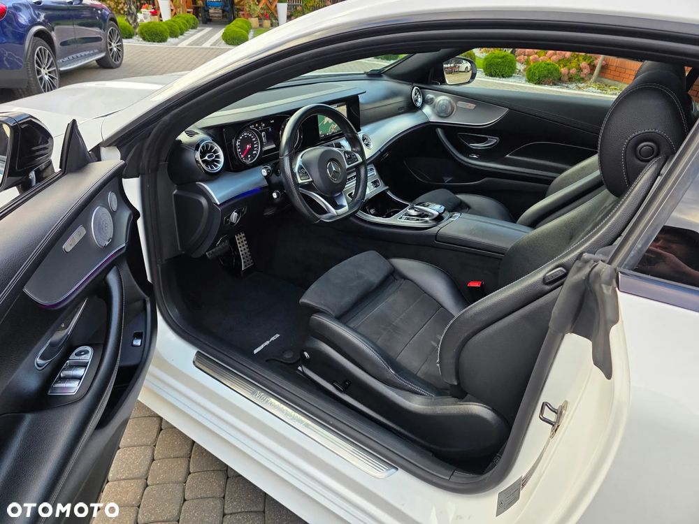 Mercedes-Benz Klasa E 300 9G-TRONIC - 25