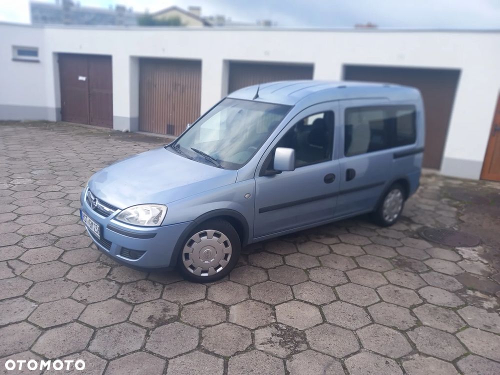 Opel Combo Tour 1.4 Cosmo - 1