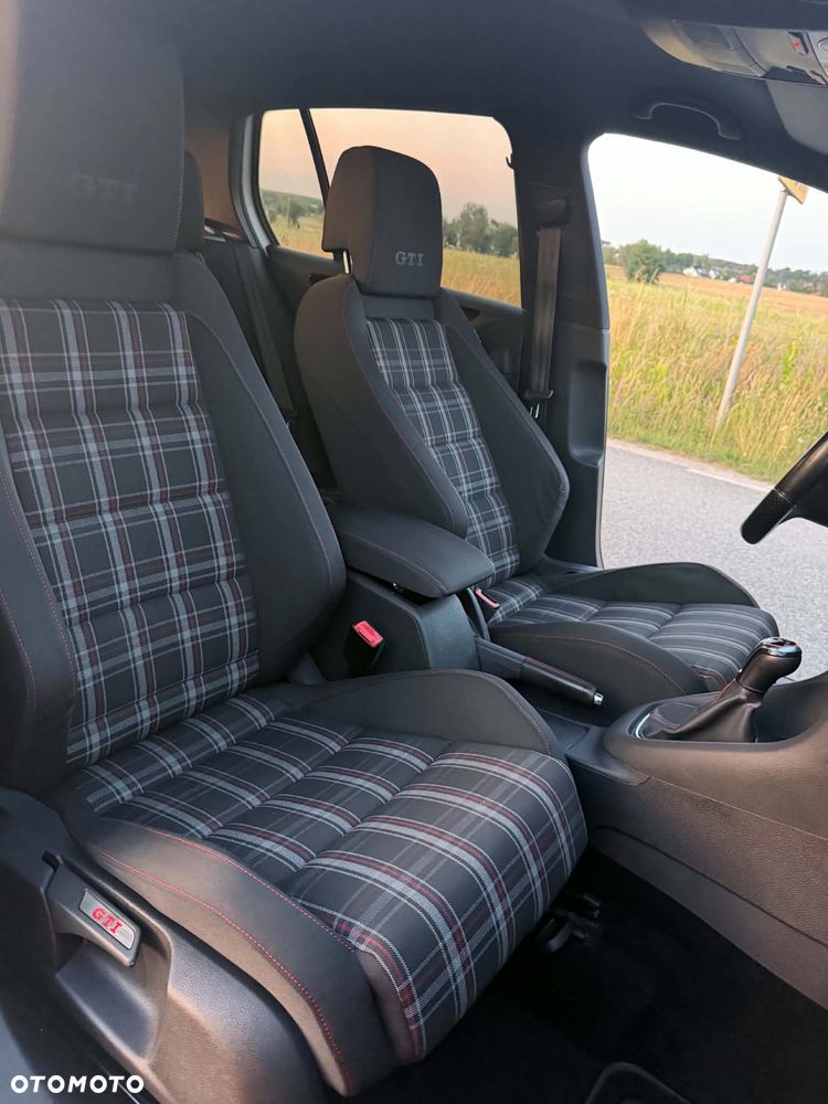Volkswagen Golf 2.0 TSI GTI - 7