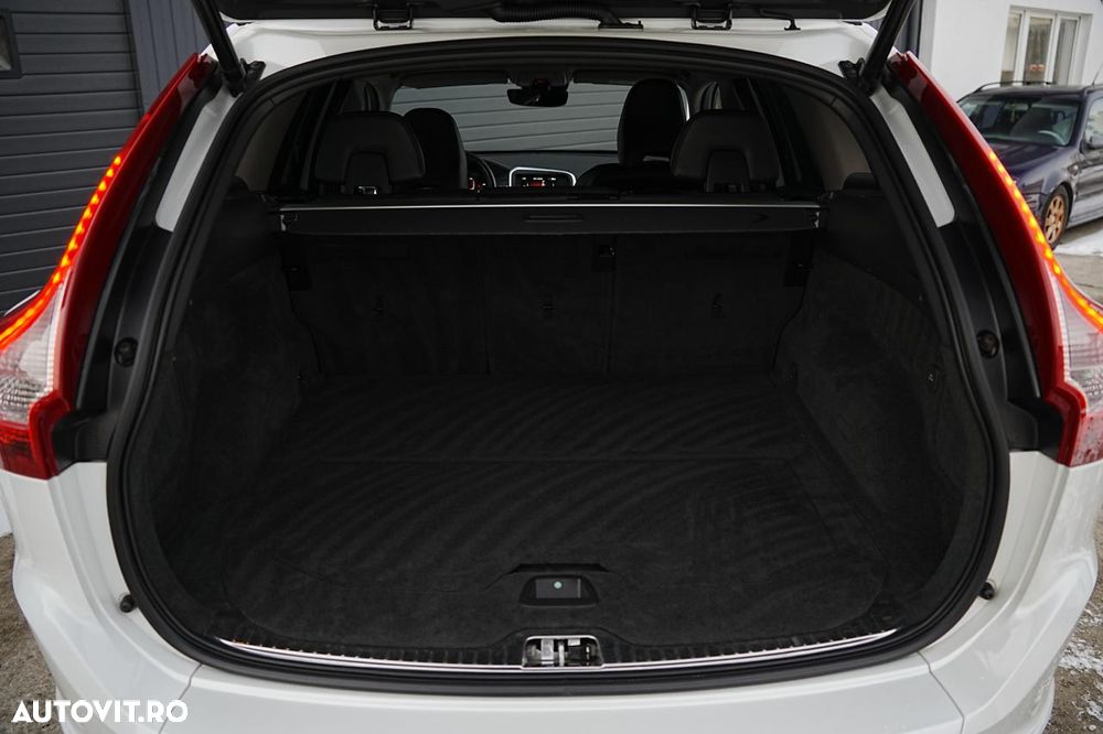 Volvo XC 60 D4 Geartronic Ocean Race - 16