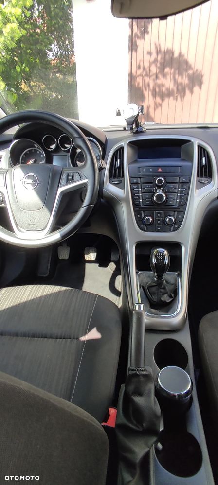 Opel Astra 1.6 Enjoy - 9