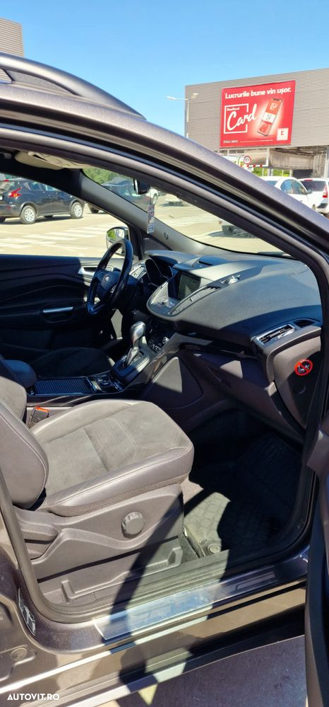 Ford Kuga 2.0 TDCi 4WD Powershift ST-Line - 15
