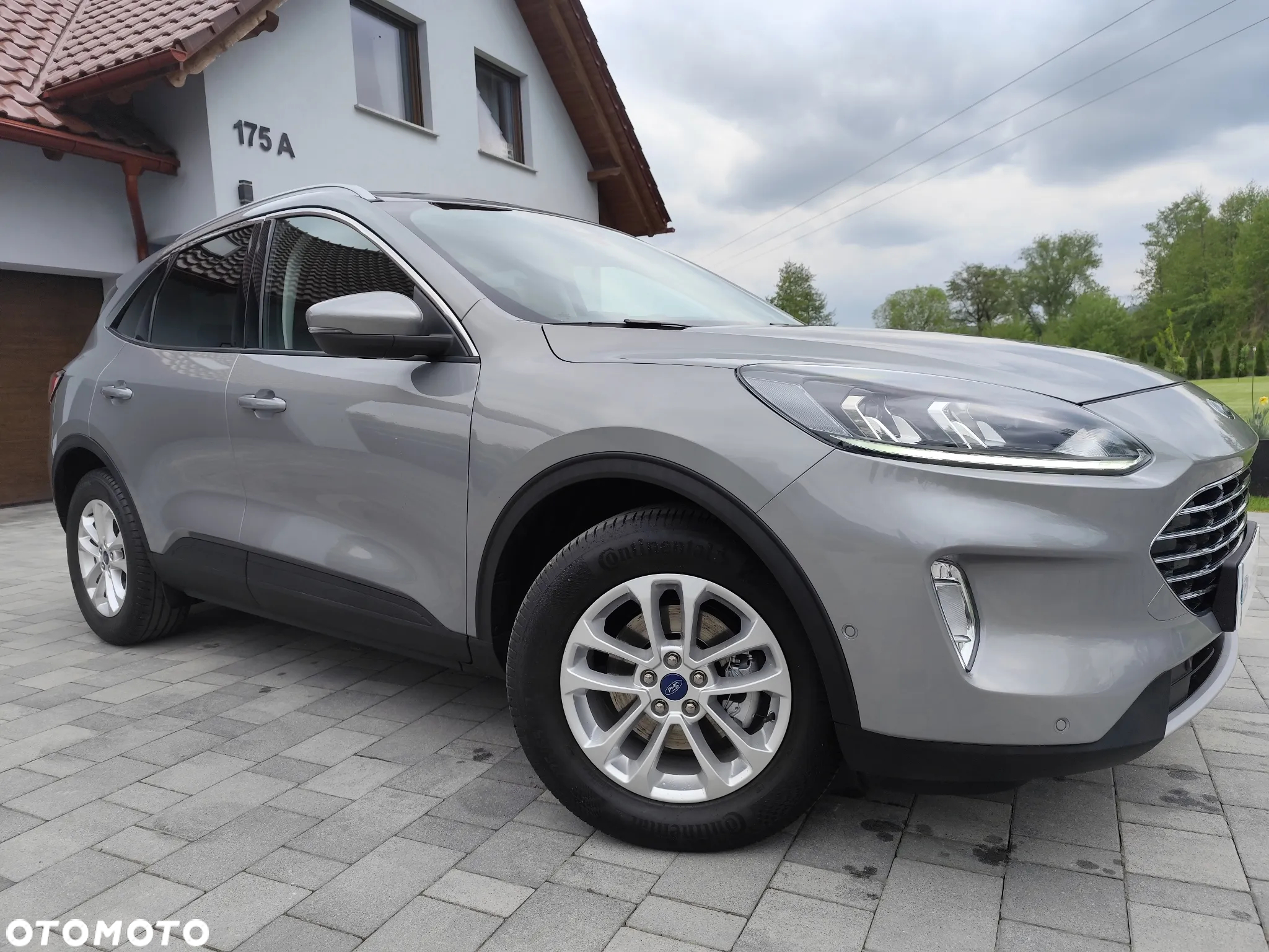 Ford Kuga - 12
