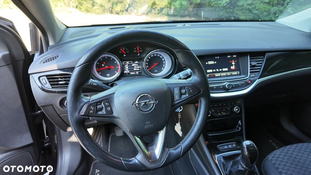Opel Astra 1.4 T Dynamic - 12