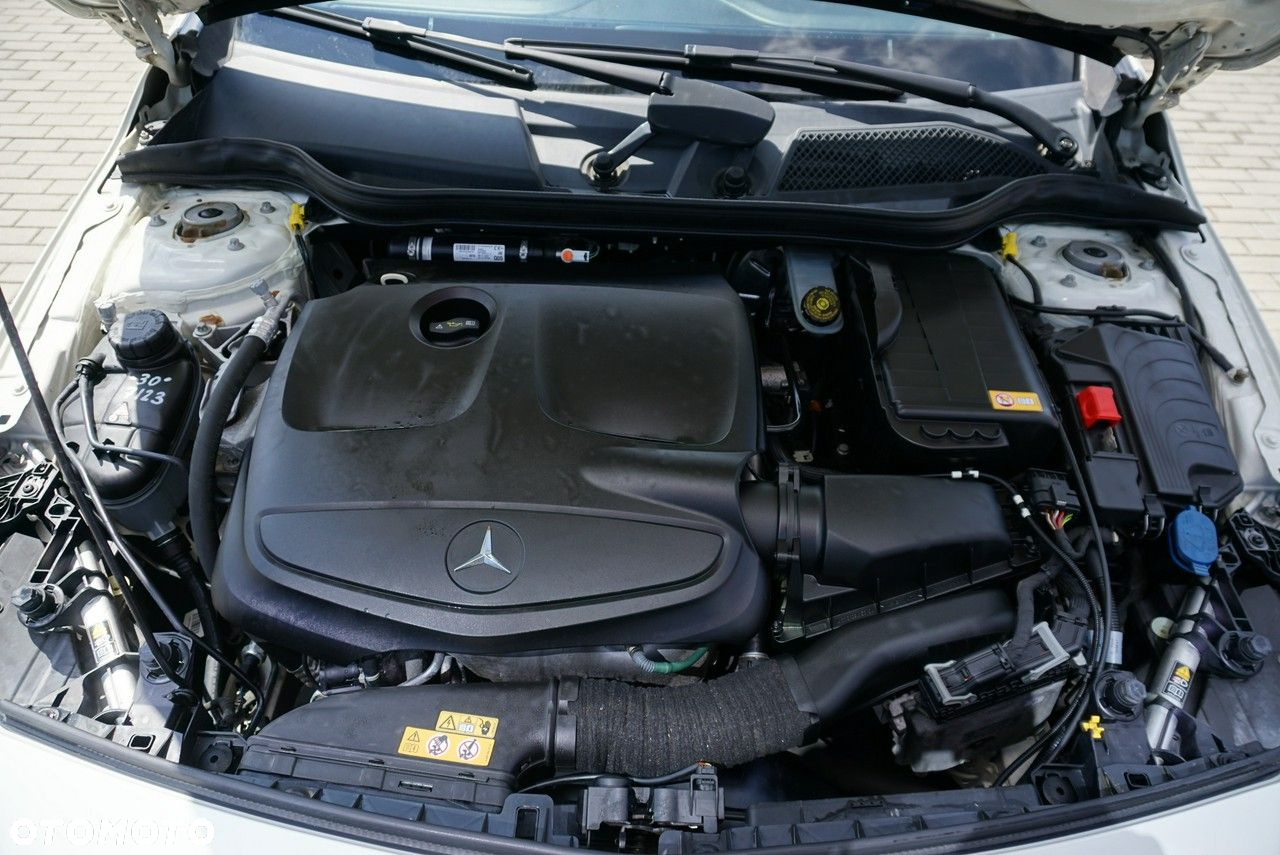 Mercedes-Benz Klasa A 180 (BlueEFFICIENCY) Urban - 31