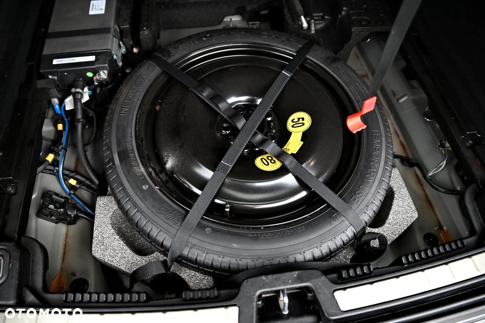 Volvo XC 60 B4 D AWD Geartronic Momentum Pro - 16