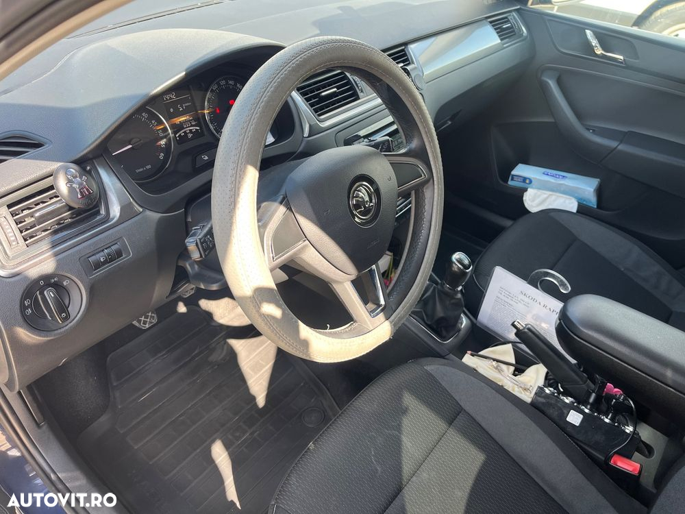 Skoda RAPID 1.6 TDI Elegance - 12