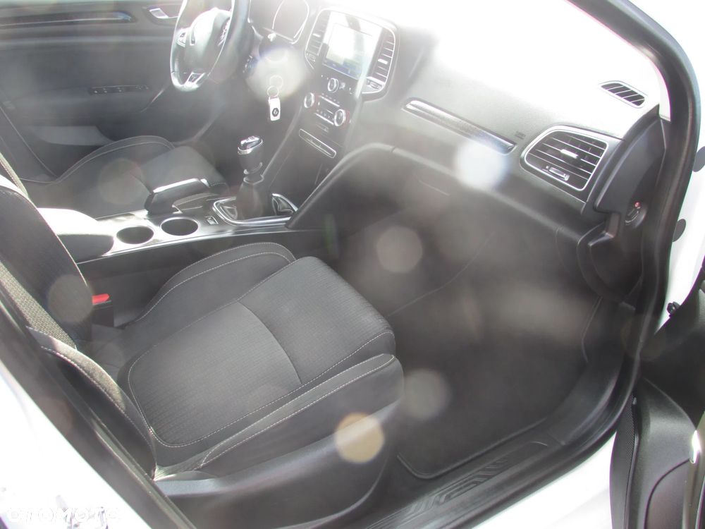 Renault Megane 1.2 Energy TCe Limited - 14